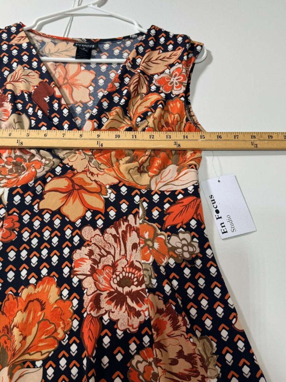 En Focus women's sleeveless dress with an orange and brown floral print Size 6 - Picture 2 of 6